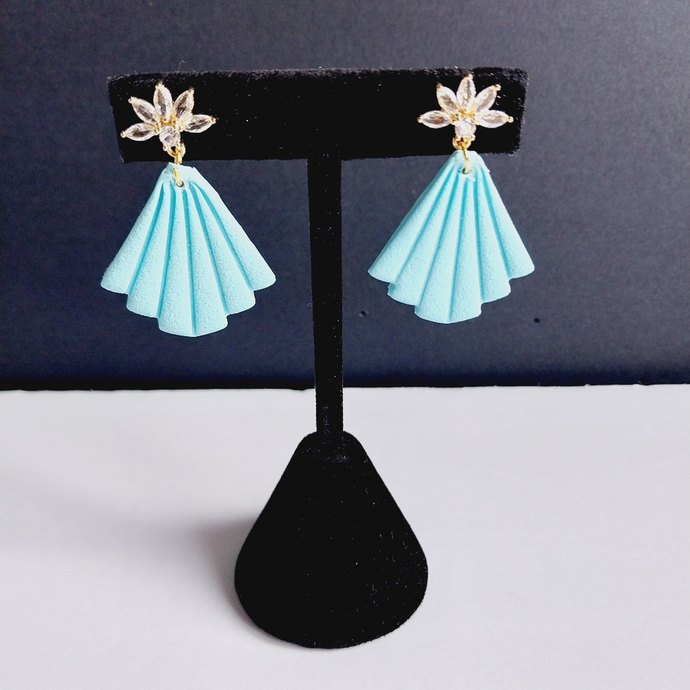 OpalGlaze polymer Clay Sea shell shaped Earrings Blue
